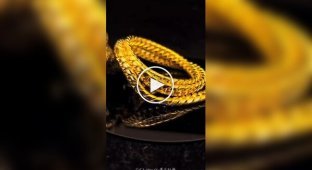 The process of making a gold chain