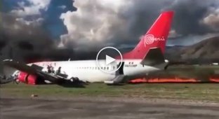 В Перу во время посадки загорелся пассажирский самолет Boeing 737