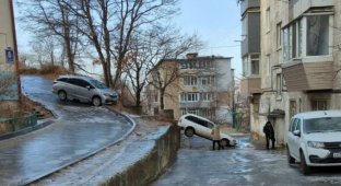 Во Владивостоке прошел сильный ледяной дождь и город превратился в каток (4 фото + 3 видео)