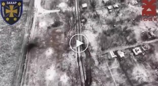 Ukrainian T-64BV tank shoots Russian positions in the Avdeevka area from close range