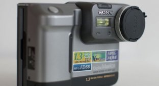 Ранний «цифровик» Sony Mavica на дискетах (7 фото)