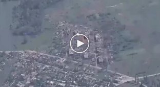 Ukrainian aviation drops a couple of aerial bombs on Russian military positions in the village of Glubokoye, Kharkov region