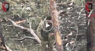 An occupier, frozen, stands calmly and watches a Ukrainian drone in the Serebryansky forest