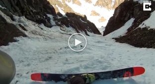 Спортсмен потерял лыжу на высоте 1500 метров