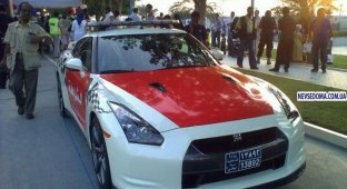 Nissan GT-R полиции Абу-Даби (3 фото)