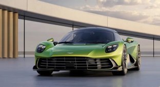 Aston Martin presented the 4-engine hypercar Valhalla (23 photos)