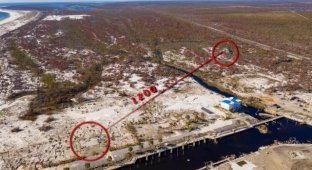 Ураган "Майкл" передвинул дом во Флориде более, чем на 350 метров (2 фото)
