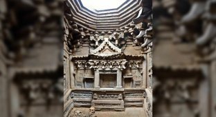 В Китае обнаружена богато украшенная 1000-летняя кирпичная гробница (9 фото)