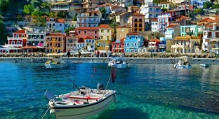 When You Really Want to Go to Greece (19 photos)