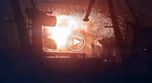 Кадры удара российской ракеты по гражданскому судну Kmax Ruler под флагом Либерии в Одесской области