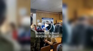 Kadyrovets-liberator swears at Donetsk residents in a clinic