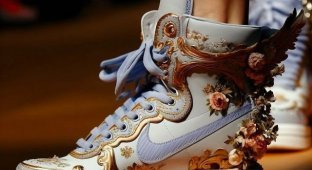 Interesting models of sneakers for men and women (10 photos)