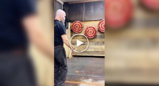 A sharp knife and axe thrower