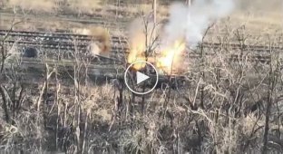 Ukrainian soldiers using drones finish off two enemy T-72B3M tanks in the Avdiivka direction