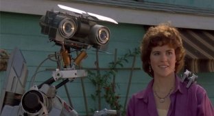 «Коротке замикання»: оригінальний робот Johnny 5 прямує на аукціон (6 фото + 2 відео)