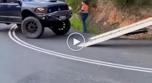 A professional driver did not spare the car and helped the truck driver