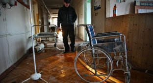  Брошенная больница в Калининграде (24 фото)