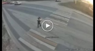 The driver did not notice and crushed the child at the pedestrian crossing