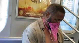 Безумные маски, которые можно встретить в метро во время эпидемии (14 фото)
