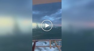Непогода превратила парад парусников в сцену из «Пиратов Карибского моря»