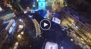Новый год на Софиевкой площади в Киеве с высоты птичего полета в 4К