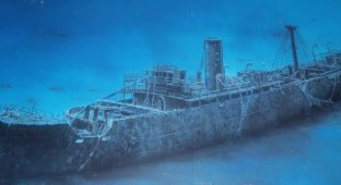 Top 10 largest maritime disasters in history (10 photos)