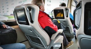 Микроавтобус, с комфортом, как в самолете (10 фото)