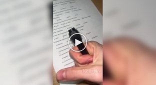 Незвичайна ручка для складання тестів