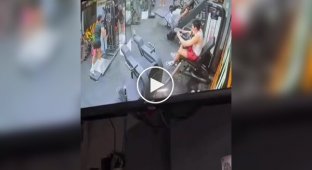 Необычный случай в тренажерном зале