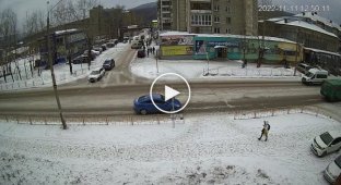 In the Irkutsk region, a girl in a hood was hit by a car
