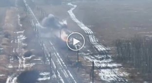 Украинский танк Т-64БВ уничтожает российскую БМП на Авдеевском направлении