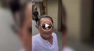 Блогер из Перу два не лишился золотой цепочки во время стрима с улиц Барселоны