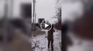 Portal of a local TikTok: A Kadyrovite fell into a sewer manhole while shooting into the air in an occupied city
