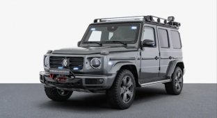 Brabus виставив на продаж броньовану "капсулу часу" Mercedes-Benz G 500 (11 фото)