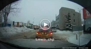 Когда надо срочно на противополжную сторону улицы через дорогу