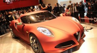 Alfa Romeo представили новинку 4C Concept (19 фото)