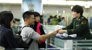 В Китае запретят путешествовать гражданам с низким социальным рейтингом (4 фото)