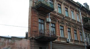 Домостроение в Одессе (3 фото)