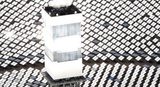 Крупнейшая в мире солнечная электростанция Айванпа (19 фото)