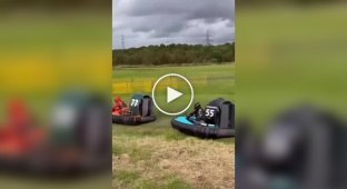 Unique hovercraft racing