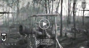 Українські захисники атакували російську БМП, танк, антену, кілька мінометів, вантажівку та буханець