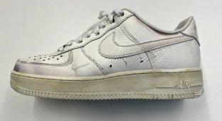 Ти тепер офіційно модний. Nike випустили брудні та поношені кросівки за $130 (3 фото)