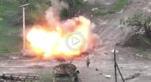Two Russian occupiers are blown up by an unknown object