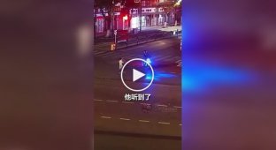 Кур'єр не кинув дитину в біді