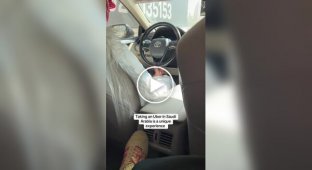 Чудаковатый водитель такси в Саудовской Аравии