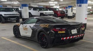 Updated Chevrolet Corvette for the Canadian police (4 photos)