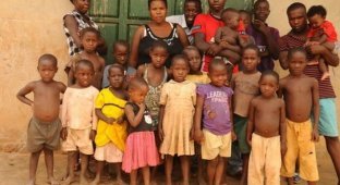 Fertility genius from Uganda: 39-year-old single mother raising her 38 children by herself (9 photos + 1 video)
