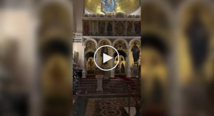 Робот-пылесос вышел на службу в церковь