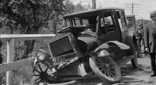 Автомобильные аварии, 80 лет назад (20 фото)