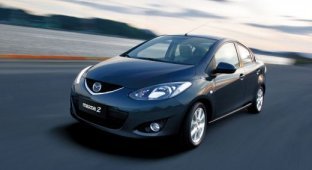 В Китае представлена новая Mazda 2 (13 фотографий)